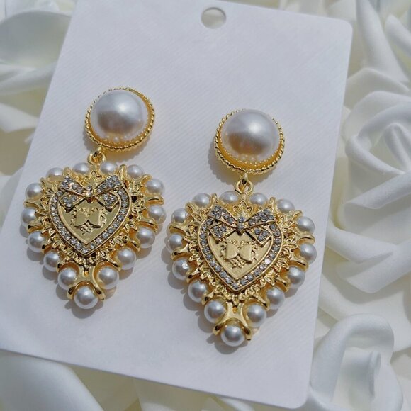 Heart Vintage Earrings - Picture 1 of 1